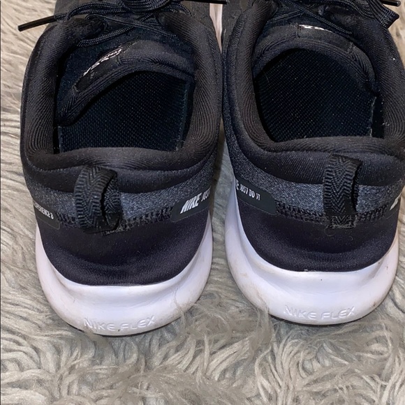 Nike Flex Experience 8 - Picture 4 of 5